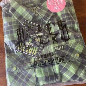 NIB Hales Womens Medium “Close Encounter”